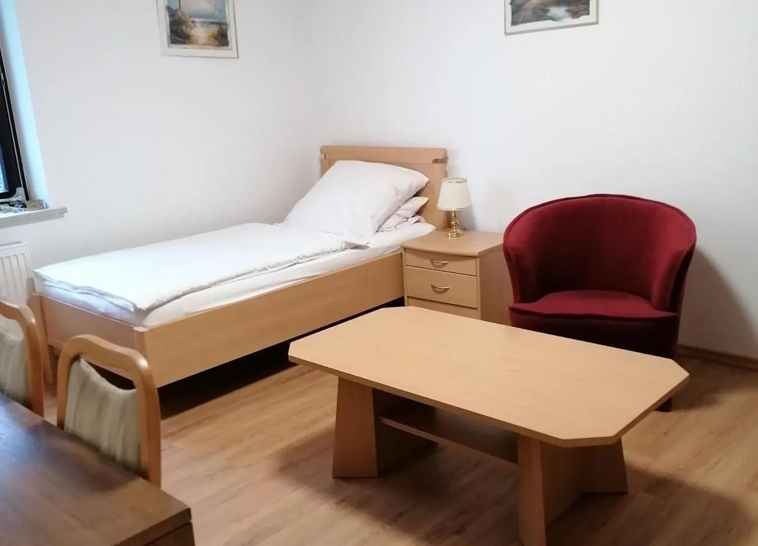 1-Zimmer Apartment Mit Einbaukueche Und Bad Bobrach Germany