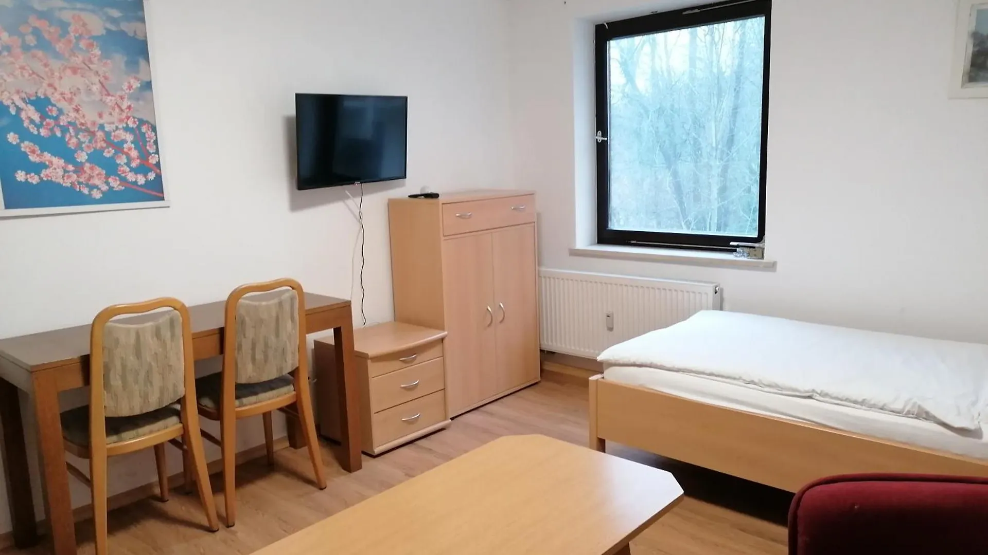 1-Zimmer Apartment Mit Einbaukueche Und Bad Bobrach